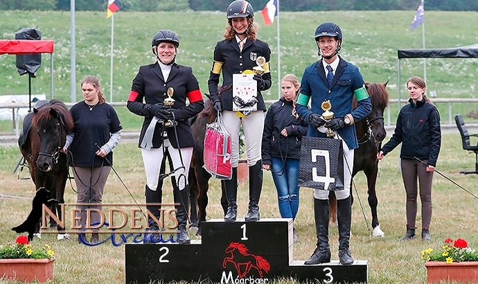 Móarbær: Goldene Finals für Shirin, Sina, Katrin, Silke