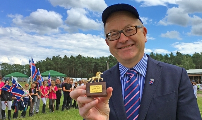 L’hof: Botschafter nimmt Abschied, T1/T2-Video