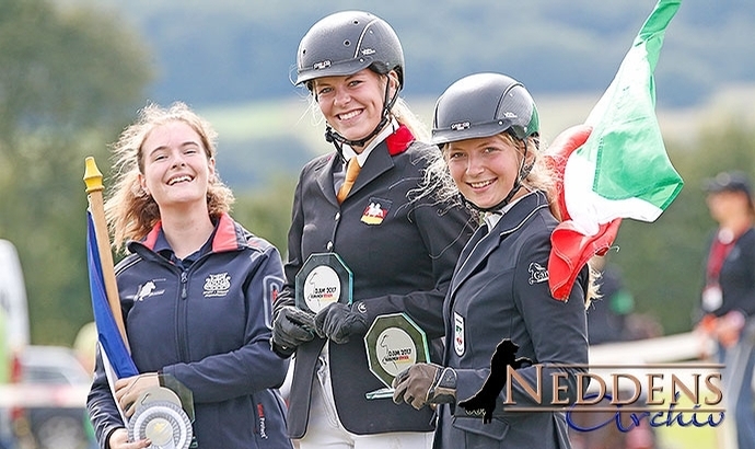 DJIM: Bärenstarke Helen (H) und Viola (J) packen P2