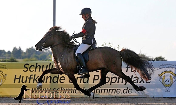 DIM live: Högni toppt P3, Annelie gewinnt Fünfgang-BF