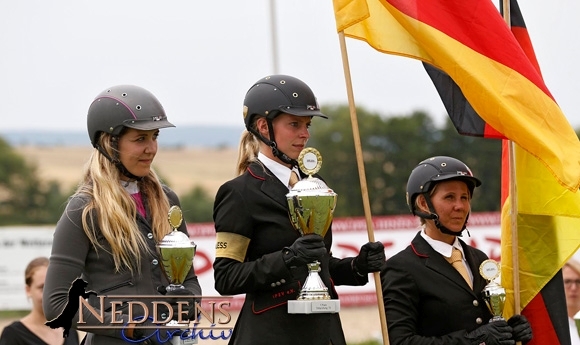 DIM: Frauke & Óskadís gewinnen dritten T2-Titel in Folge