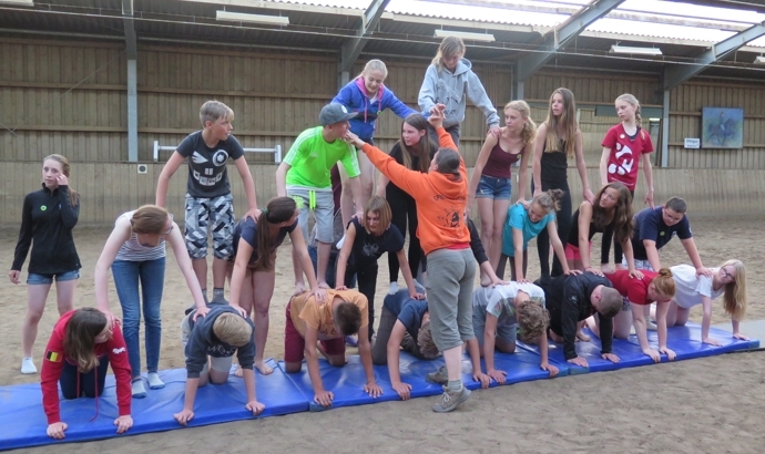 FEIF Youth Camp Berlar: Hitzefrei ging’s ‘unter Tage’
