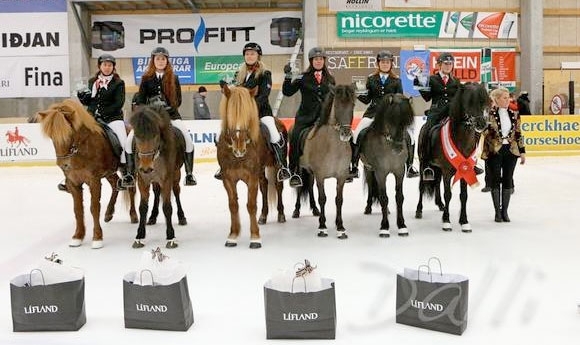 ‘Lady-Tölt’ in Reykjavík: Gold für Helga Una (8,33) / Video
