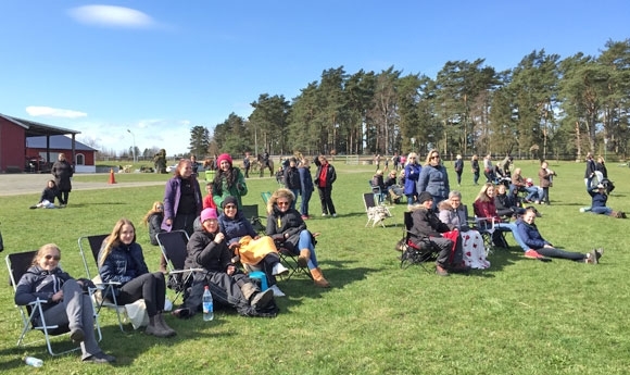 ISICUP-T2: Josefin strahlt mit Sunny Sunday um die Wette