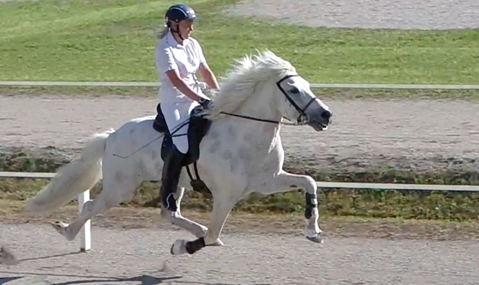 ÖM: Carina schockt Pass-Welt / PP1-Video