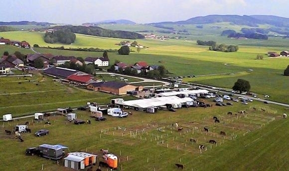 Strasswalchen: Michaela/Carina dominieren Samstag