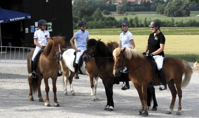 Trappistenhof: Sonniger Gang-Spaß in Bad Driburg