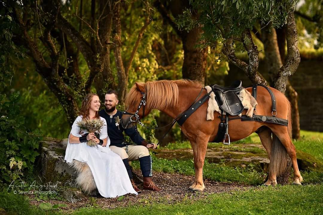 Kitty and Fredrik had a Viking wedding