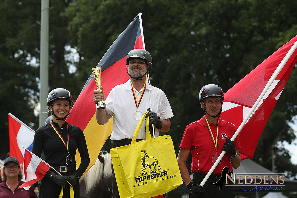 Horst krönt Traumsaison, Josephine beste P3-YR