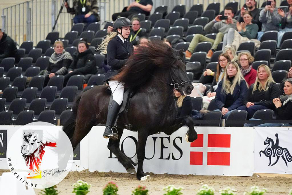 Anne Stine heiß auf Herning-Titel / V1-Video