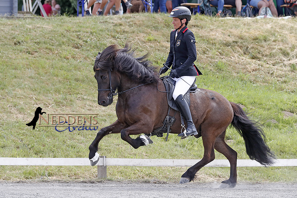 Lilja & Susi ex-aequo vorn im Hirtenhof-Viergang