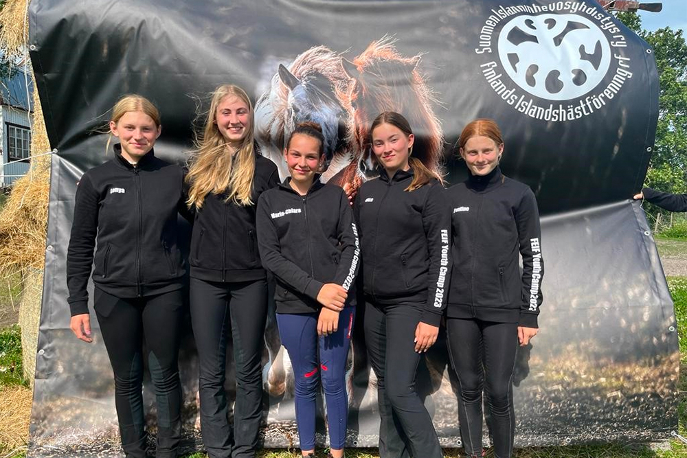 Coole Zeit voller Umlaute: FEIF Youth Camp in Ypäjä