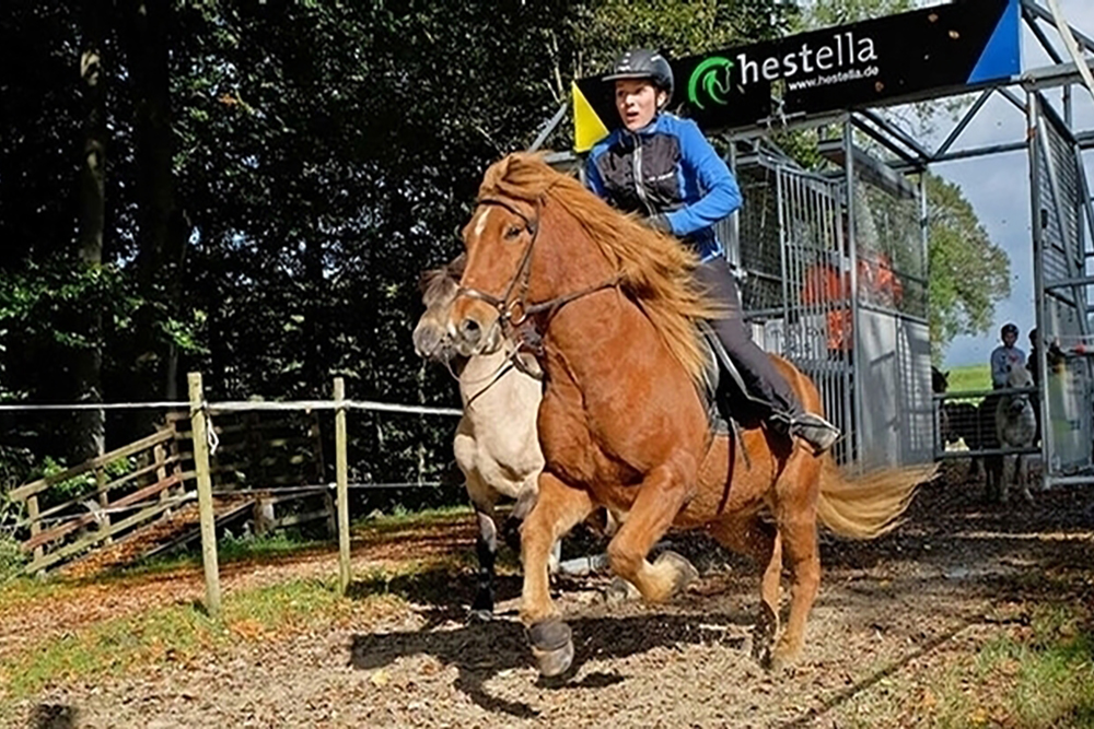 Flott wird’s am MO/DI: Renntag am Schurrenhof