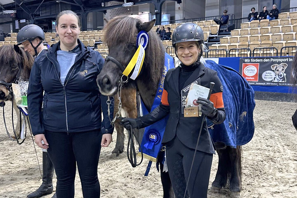 Lilja, Lovis, Mirja, Gerrit, Stella siegen in NMS