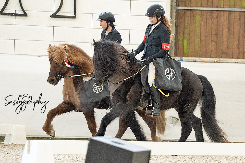 VM: Gold in der T2 für Marilyn & Dominique