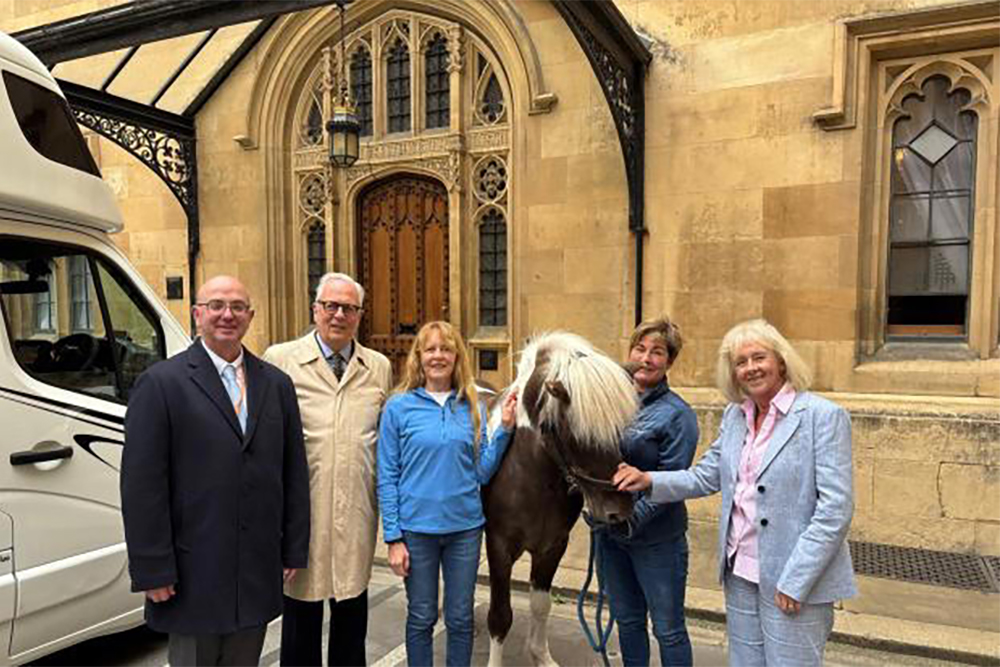 Prestur auf wertvoller Mission in Westminster